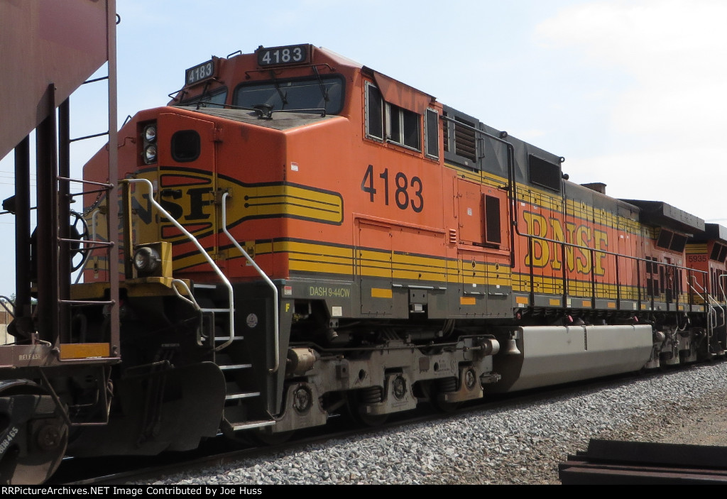 BNSF 4183